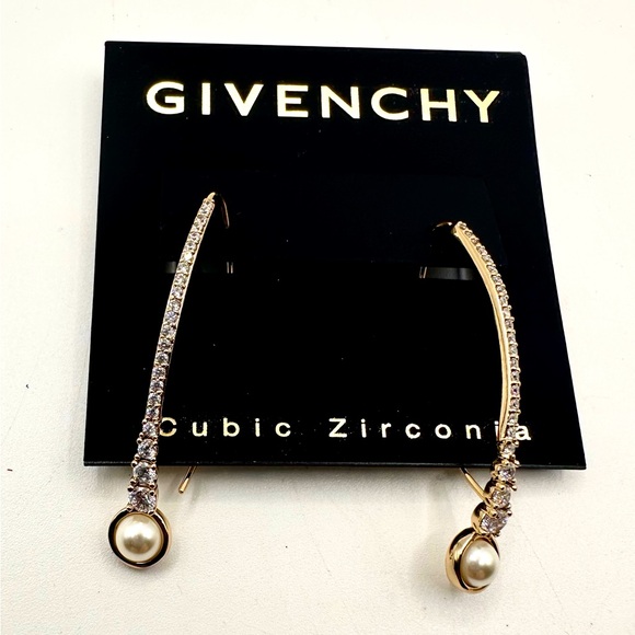 NWT Beautiful Givenchy Gold-Tone Crystal & Pearl Threader Earrings - Picture 7 of 7